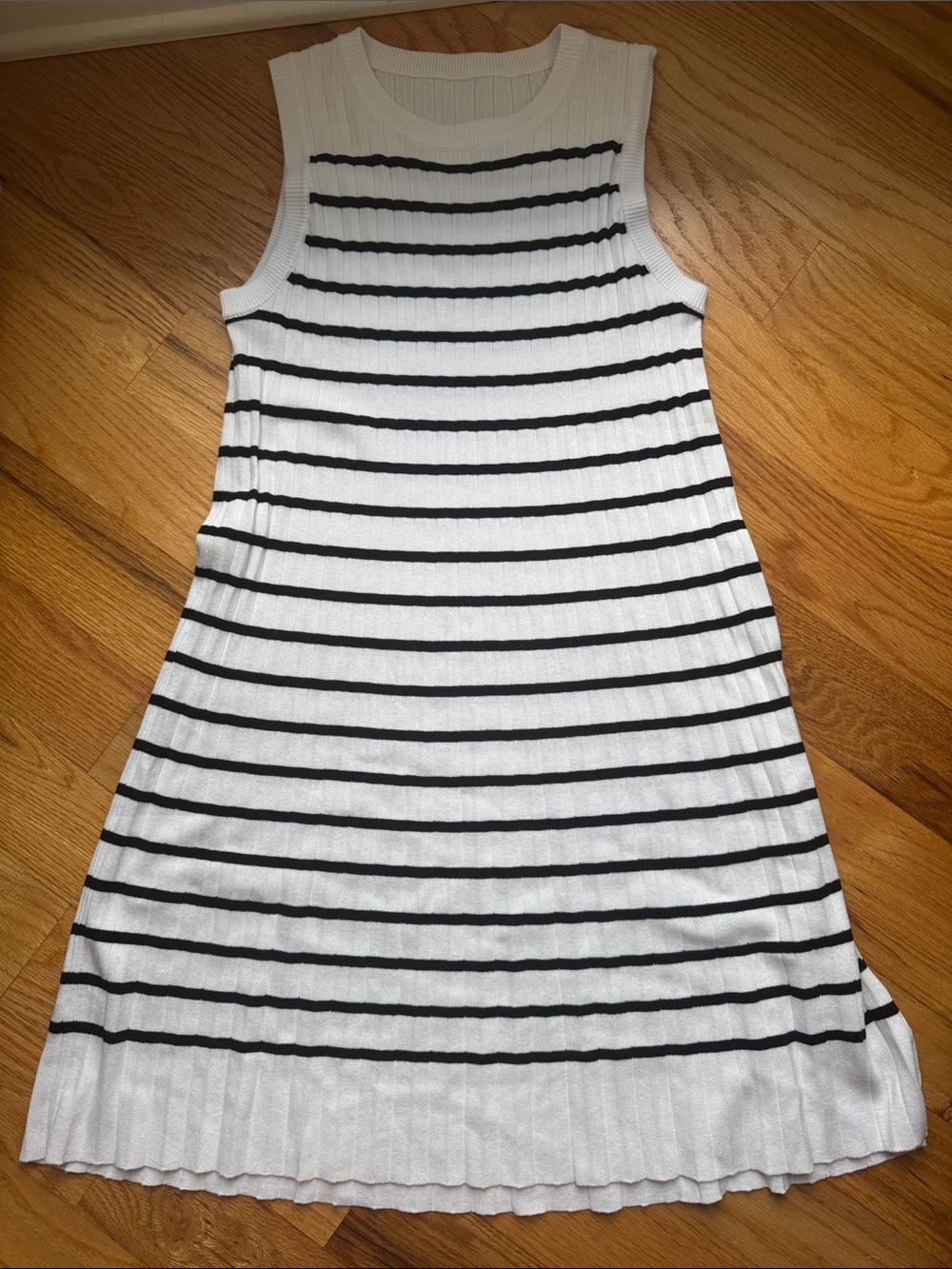 Amazon White and Black Striped Sleeveless Knit Dress